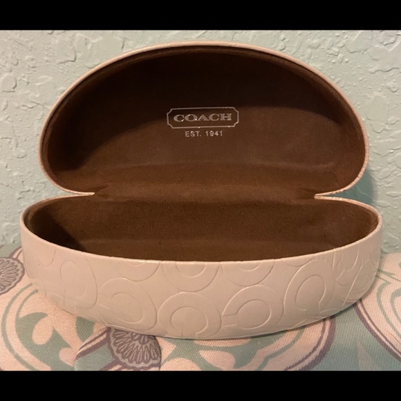 Coach Hard Clamshell Sunglass Case - Picture 2 of 5